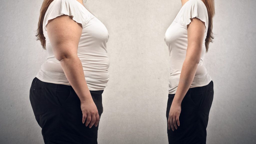 Come perdere peso in modo sano: donna in sovrappeso e donna magra