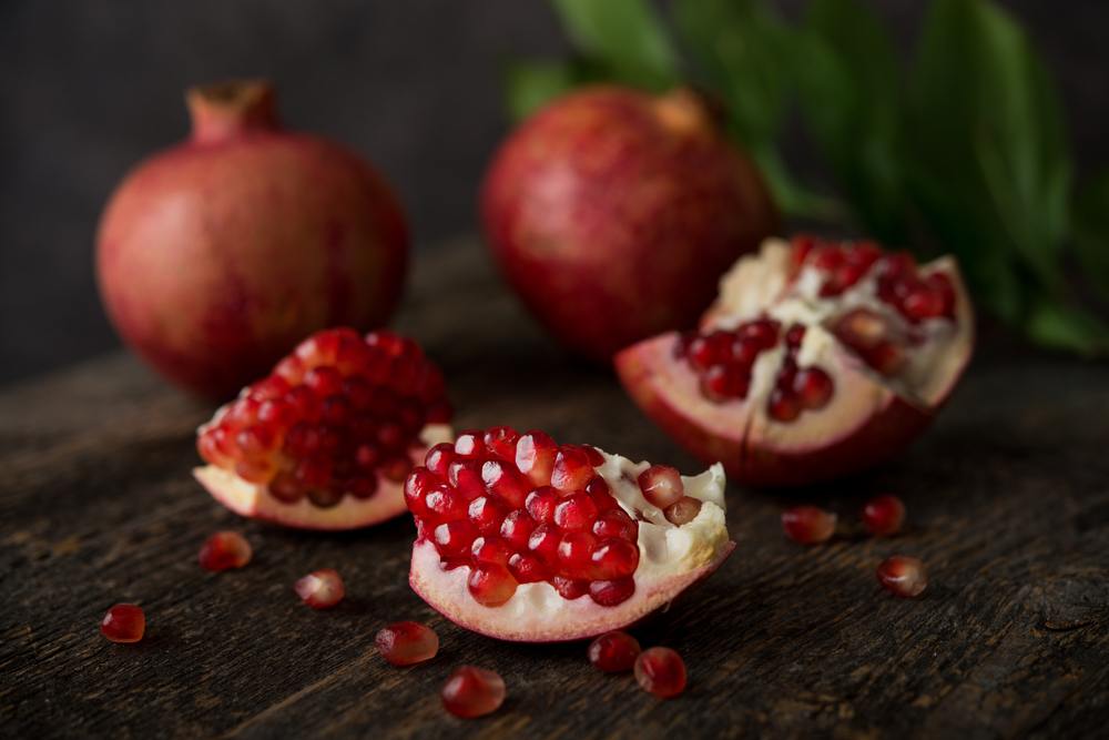 Tra la frutta e la verdura di Dicembre, ecco la melagrana: uno tra i più potenti antiossidanti naturali